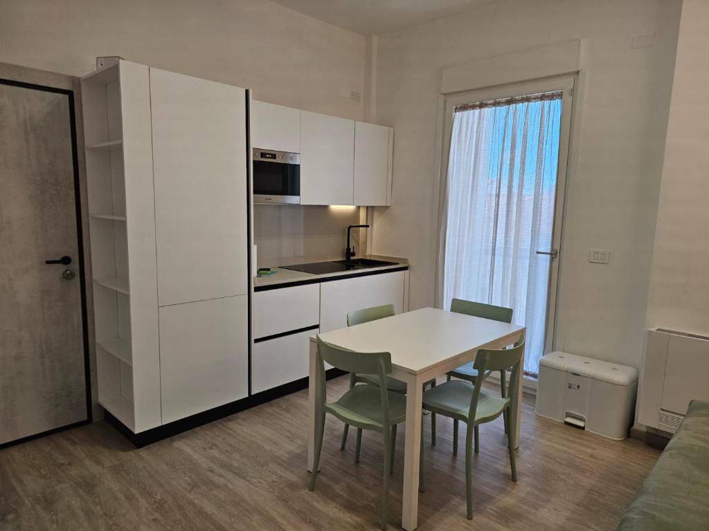 Libra Apartment - near Train Station & Wi-Fi - 2