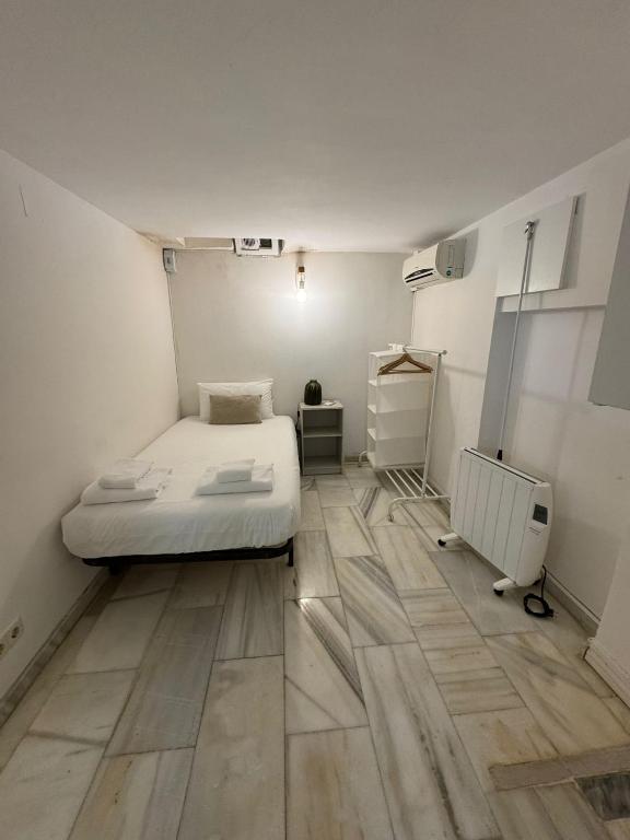 Apartamento interior cerca de la estación de metro - La Almudena - Arriaga - 2