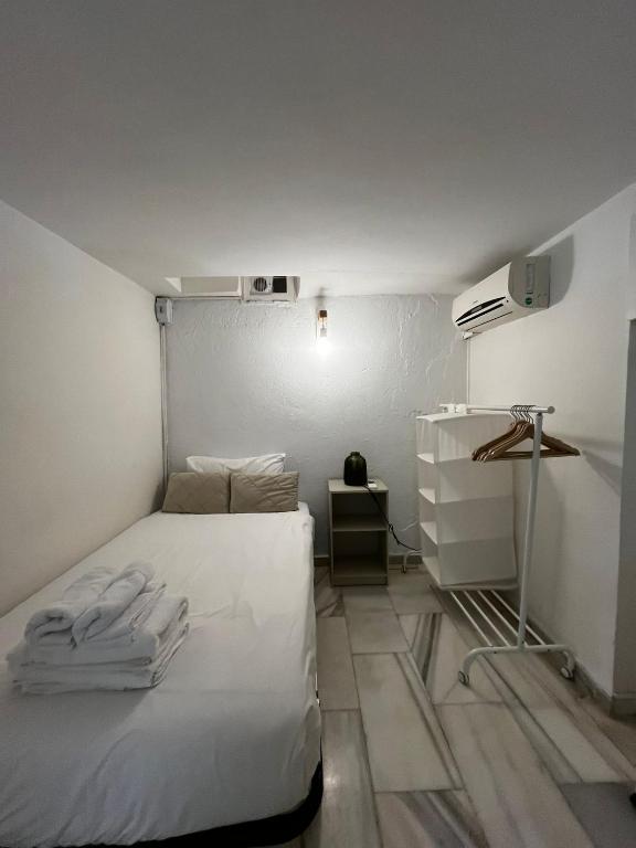 Apartamento interior cerca de la estación de metro - La Almudena - Arriaga - 3