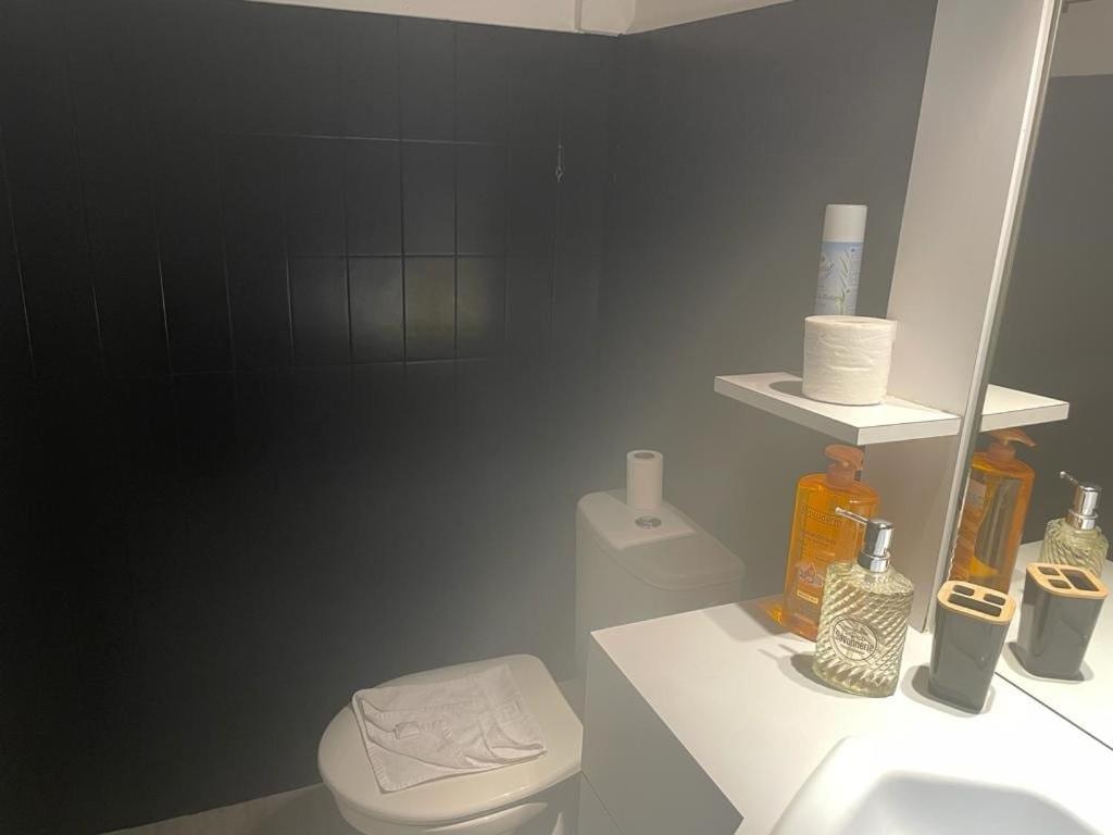 Practical 1-BR apartment next to Le Bon Marché - 5