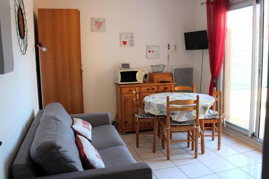 Proche Plage et commerces pour ce T2 en RDC avec jardin privatif-4NMA7 - 3