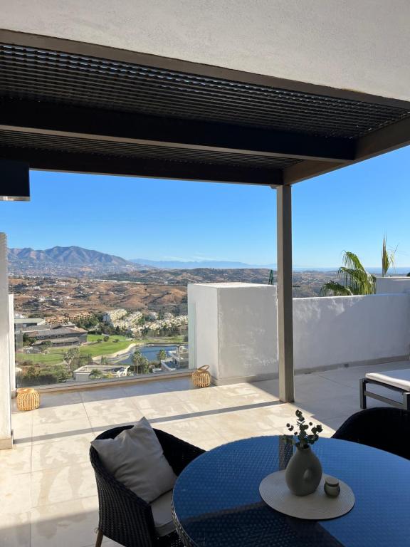 Enjoy 3 in 1 - Sea, Golf and Mountains - 2