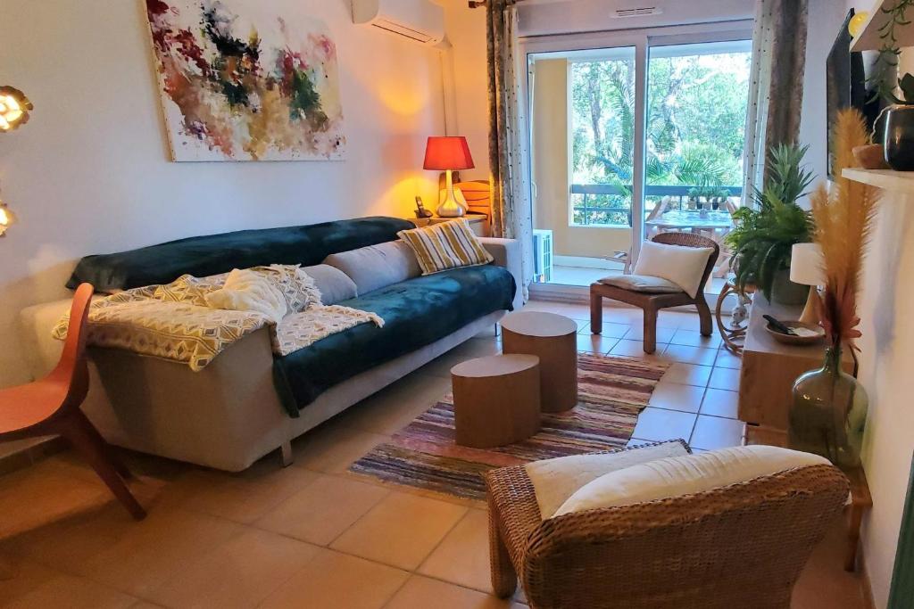 Résidence standing - T2 terrace with pool - 3