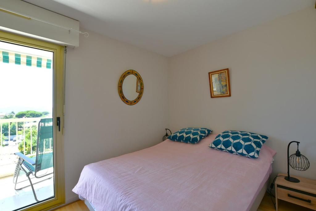 Bright apartment with nice view - 5