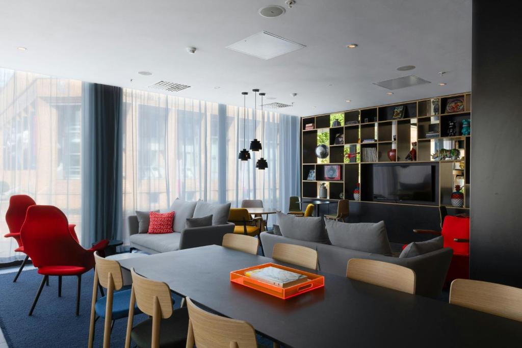 Lobby, citizenM Glasgow in Glasgow