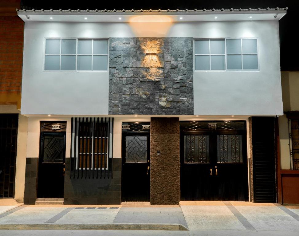 ELEGANTE, CÓMODO Y MODERNO APARTAMENTO - SUR DE CALI - 1