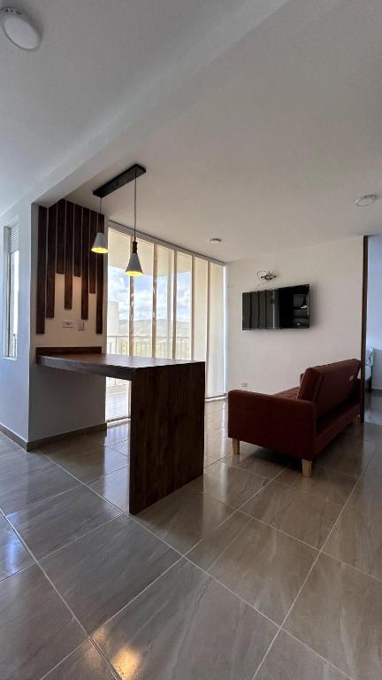 Moderno y bien ubicado, cerca a Girardot - 1