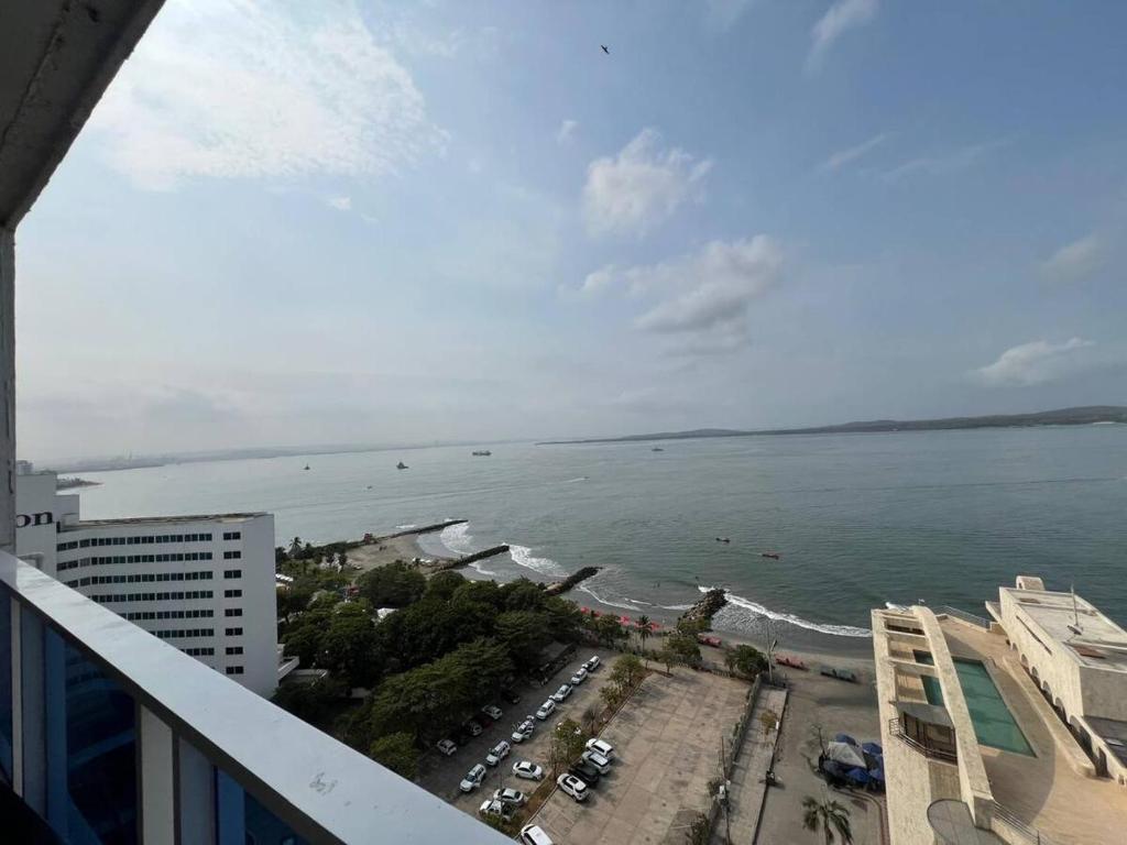 Apartamento vista al mar con balcon - 2