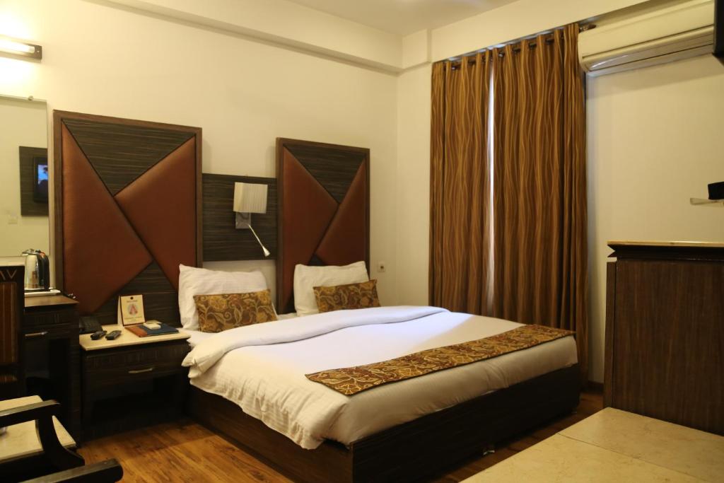 Hotel Sunstar Heights photo