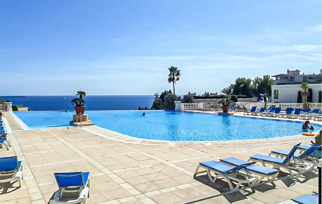 Amazing Apartment In Cannes With House Sea View - 2