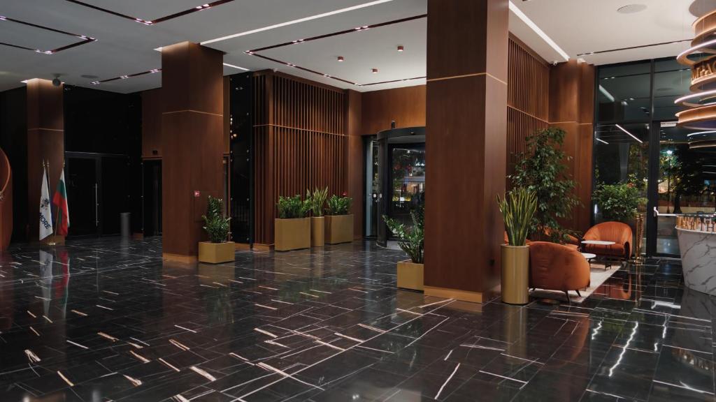 フロント・ロビー