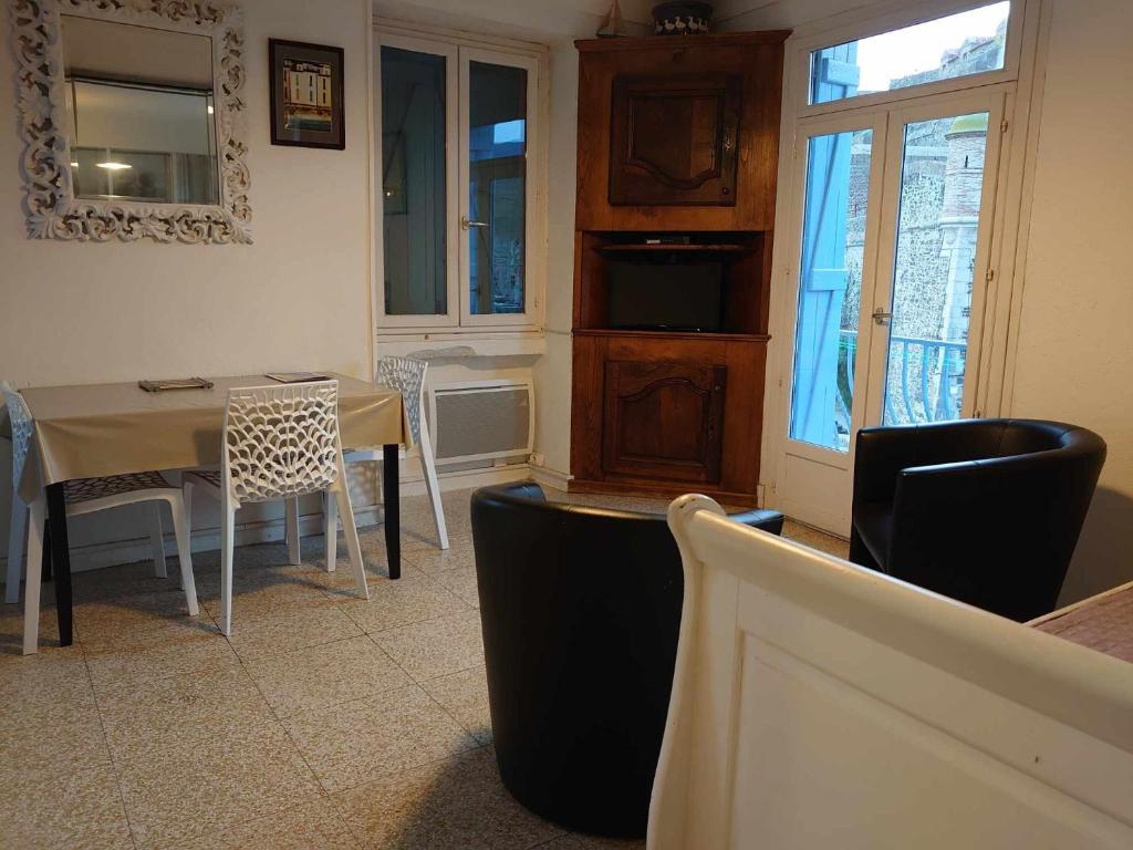 2VAU21 - T2 cabine centre village et vue mer - 3