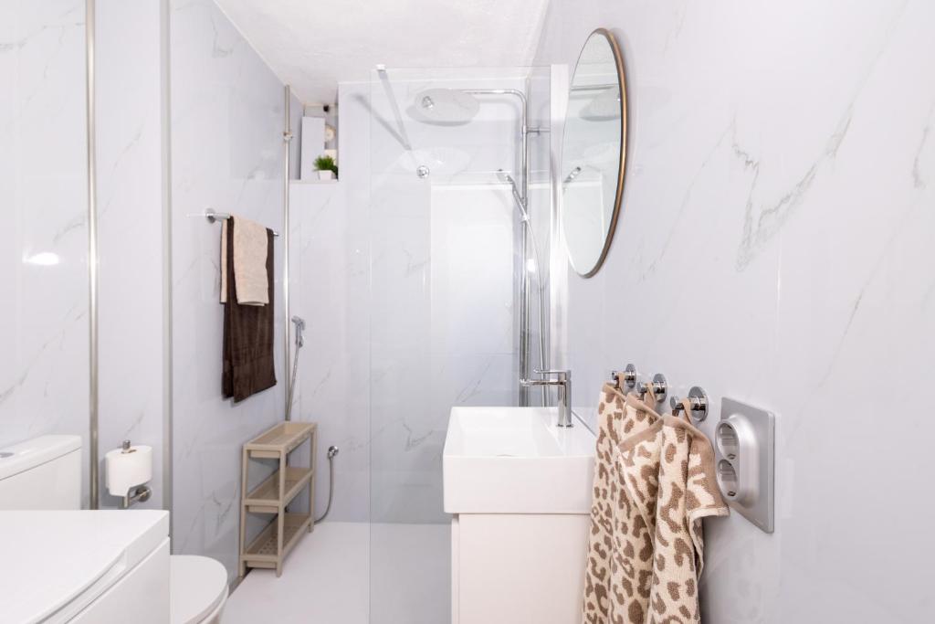 Yumbo Yumbo Yumbo Luxury 2-Beds Room Apartment - 4