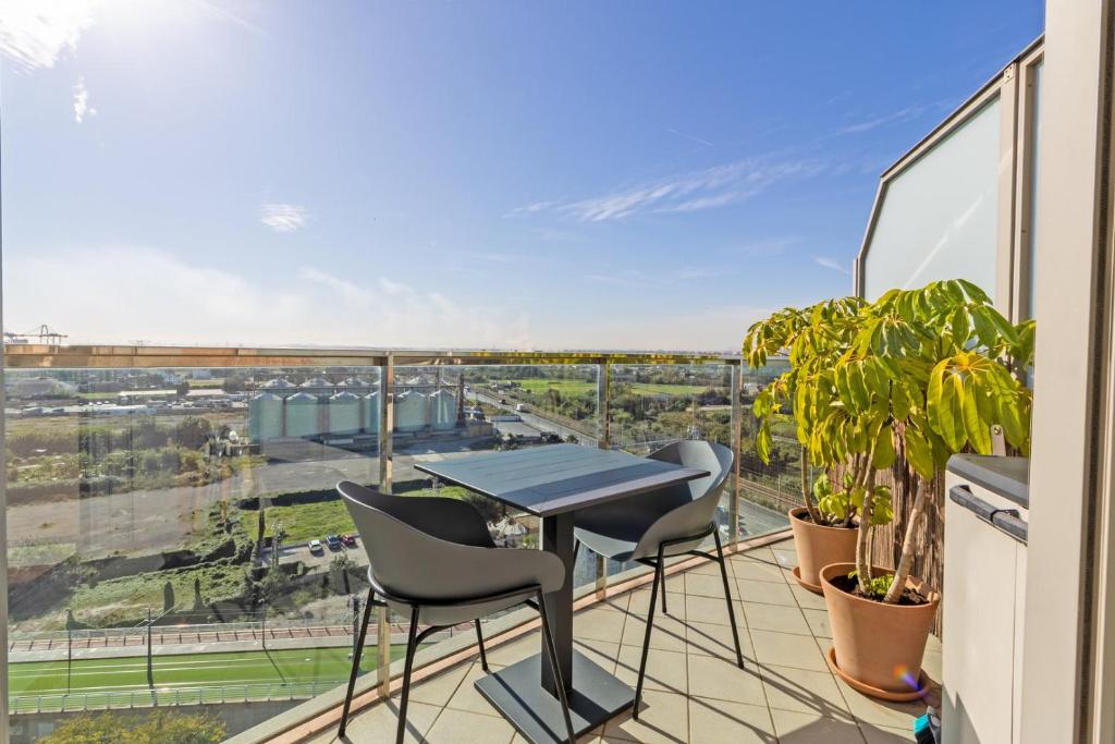 GuestReady – Modern Flat with Terrace in Valencia - 2
