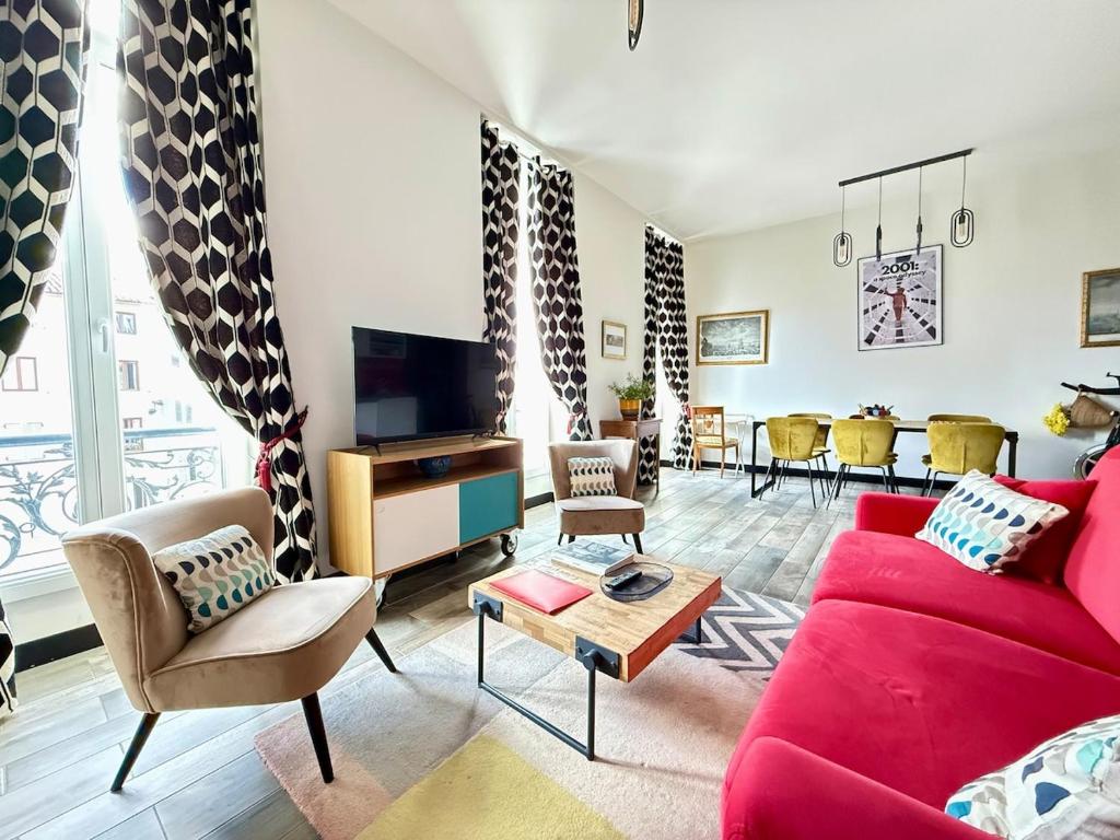 T2 Chic, Vue Vieux-Port et Notre Dame, Atypique, Calme, Clim, 48M2, Accès autonome avec code - 2