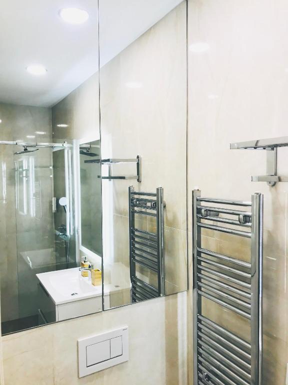 LIRRA LUXE - Central Belgrade Apartments - 3