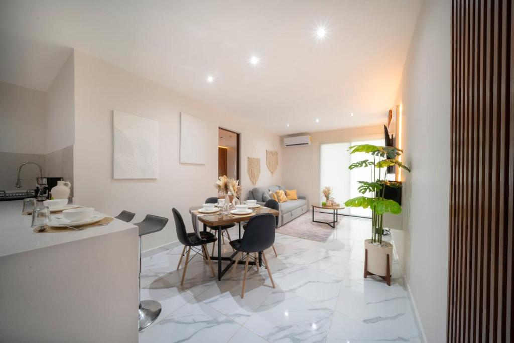 Modern and Spacious Apartment in Cancun, 2 Bedrooms - 5