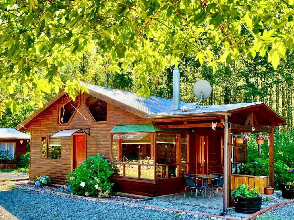 Cabaña Casa Victoria con Bosque,Río & Starlink Internet - 1