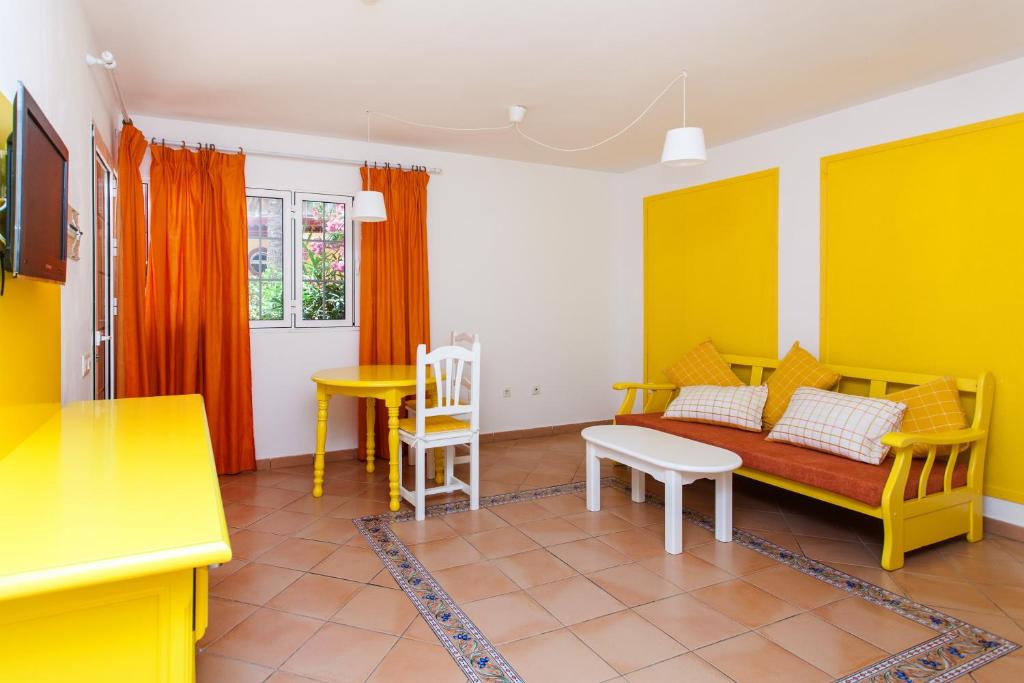 Maxorata Beach — Hotel rooms in Corralejo, Canary Islands