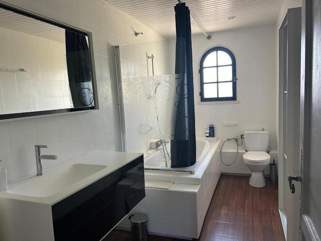 3 Bedroom 2 Bath Villa Private Pool in Mougins - 5