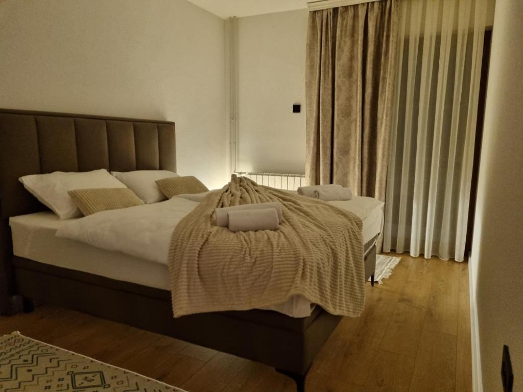 Semic apartments - 1