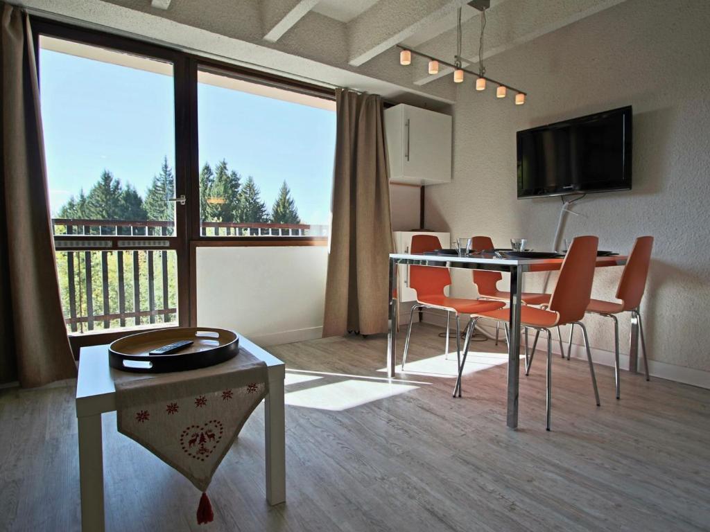 Studio cabine avec balcon et parking couvert - FR-1-340-141 - 1