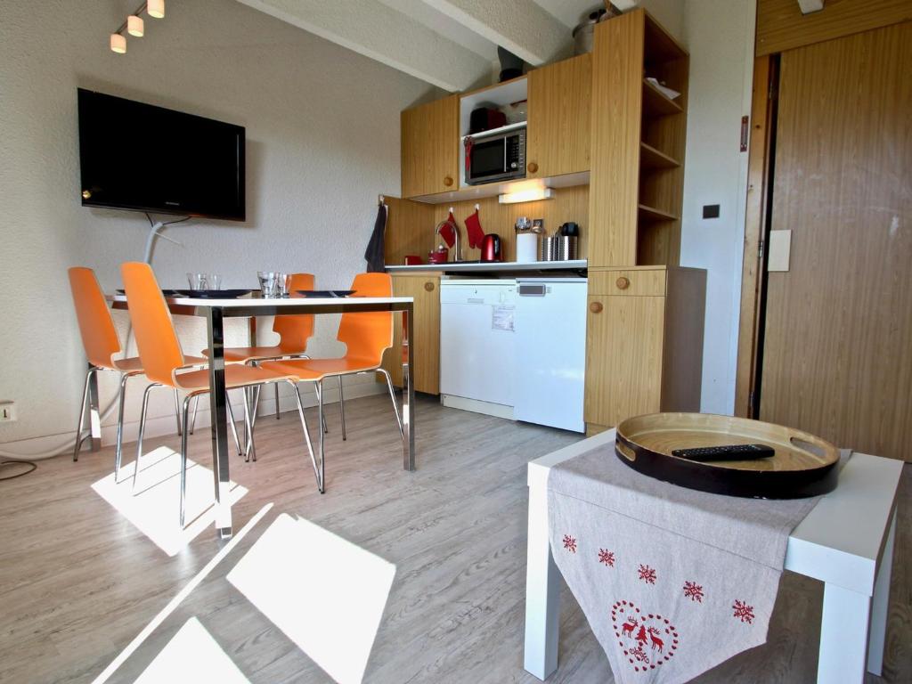 Studio cabine avec balcon et parking couvert - FR-1-340-141 - 3