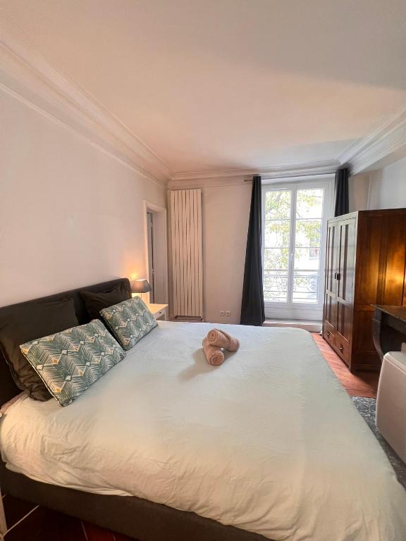 Real Parisian apartment with 2 bedrooms and AC - 4