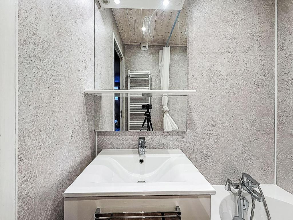 Apartment Plein Soleil - Val Claret-1 by Interhome - 5