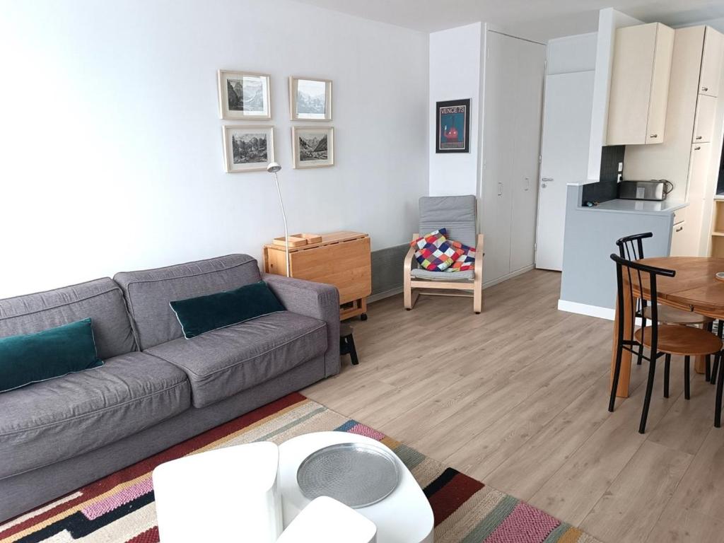 Appartement 2 Pièces avec Balcon, Proche Pistes - FR-1-687-56 - 3