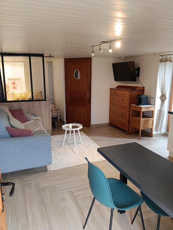 Studio 4 personnes avec terrasse privée à Voglans - 2