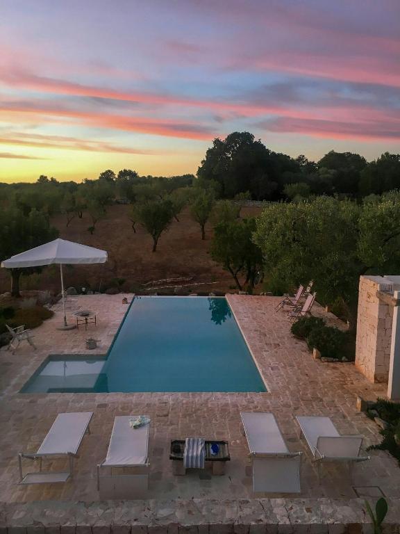 Trullo With Pool In Apulian Countryside - 3