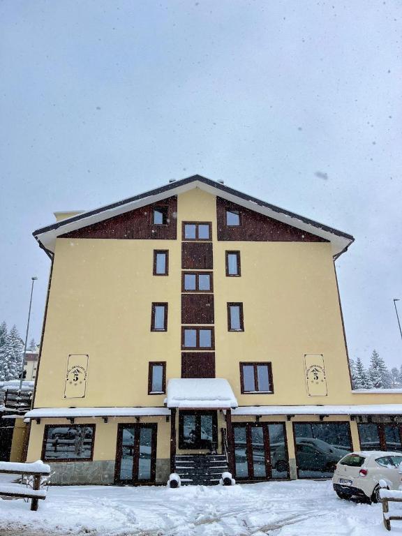 Hotel Genevris Cinq - 1