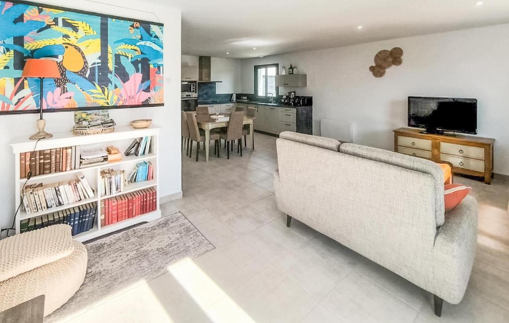 Awesome Home In Talmont Saint Hilaire With Wifi - 4