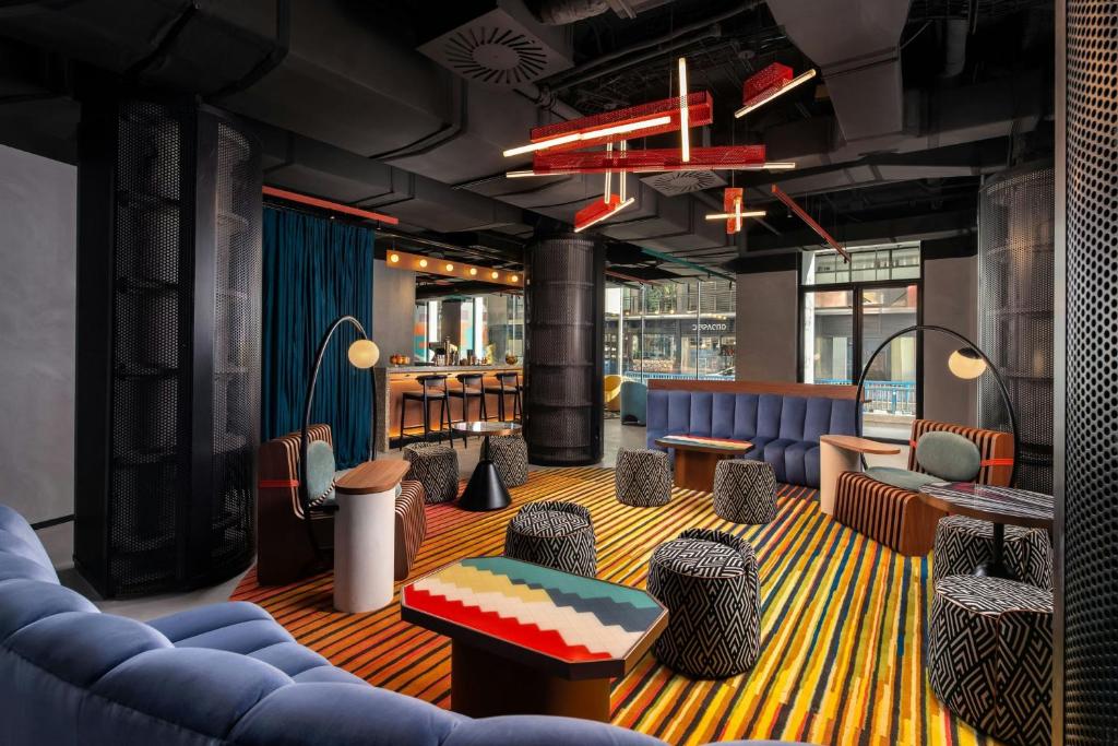 Aloft by Marriott Madrid Gran Via - 4