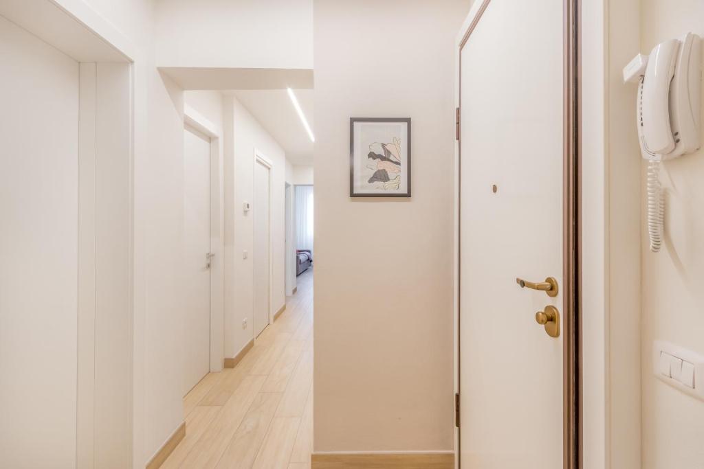 Mutina LuxLife Home close to Center - Free Parking - 3