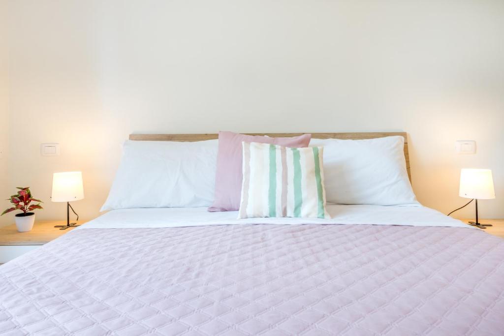 Mutina LuxLife Home close to Center - Free Parking - 5
