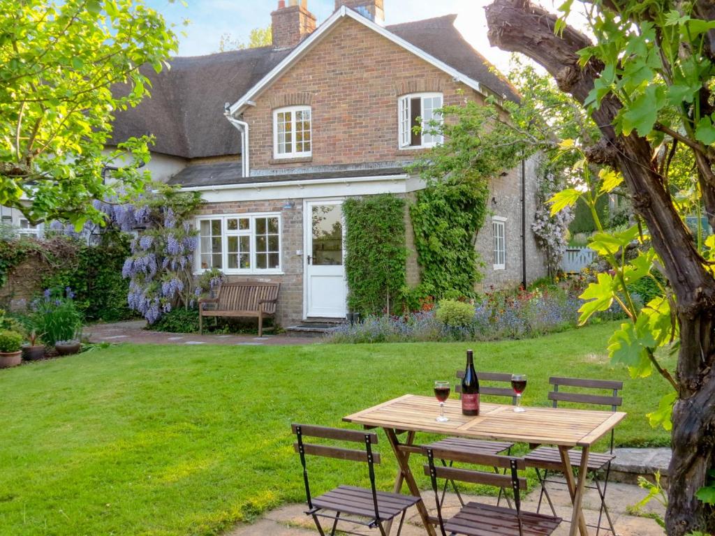 The Old Post Office, Lower Bockhampton photo 3
