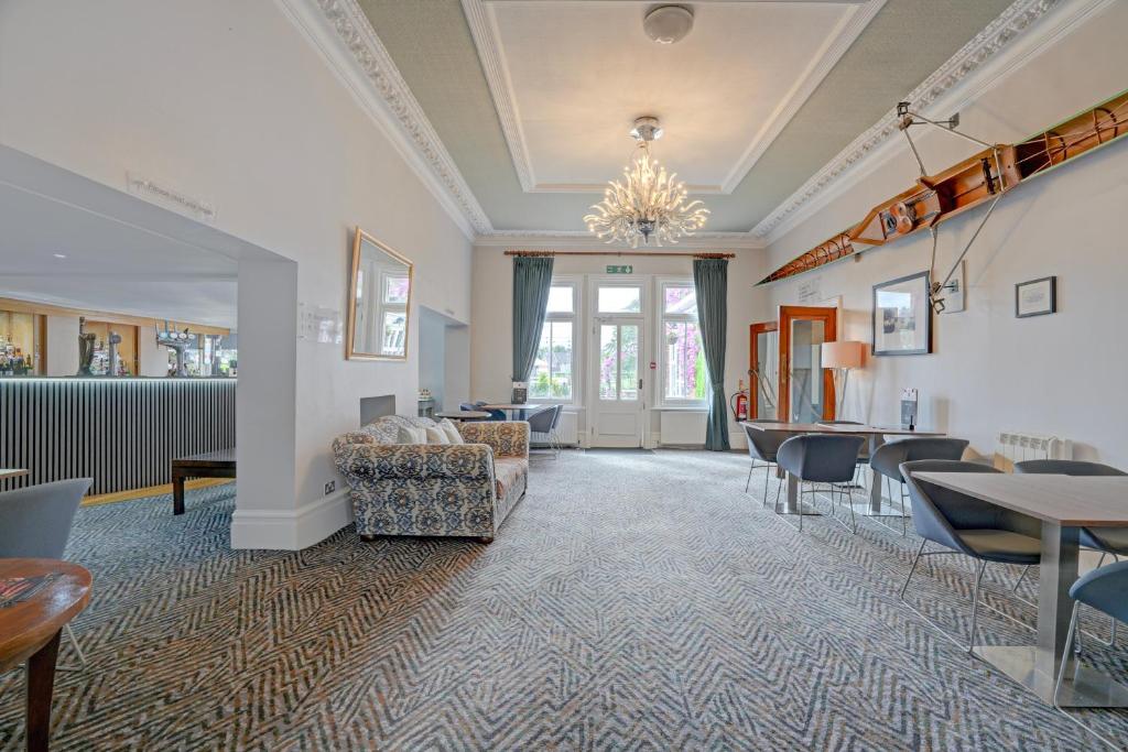 선데이 런던 스테인스어폰템스