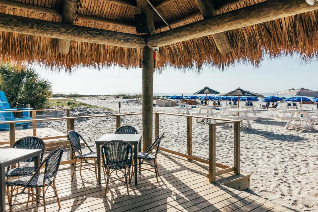 Bar/lounge, Beach House Resort Hilton Head in Hilton Head Island (SC)