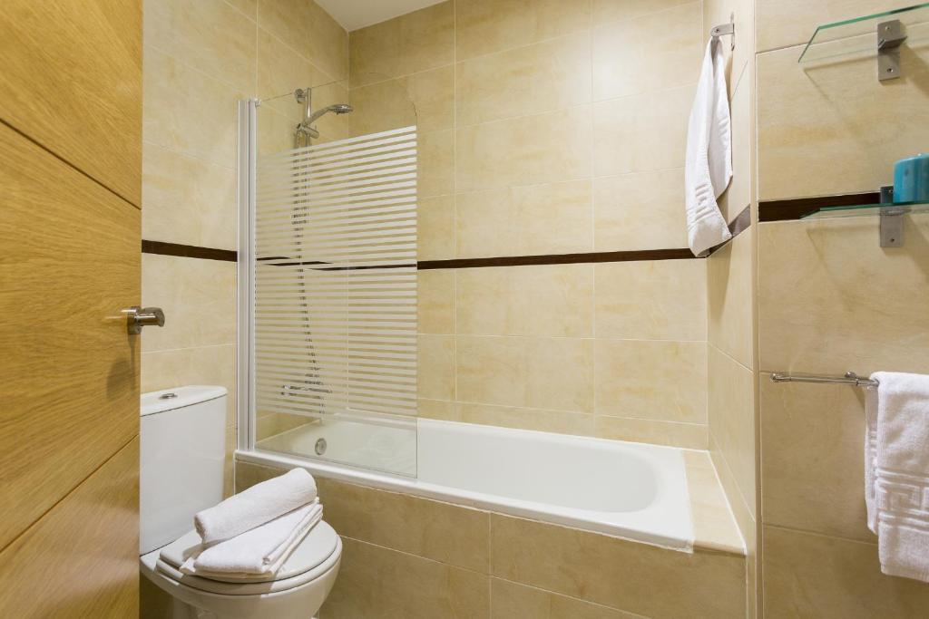 Apartamentos Diaber San Leandro photo