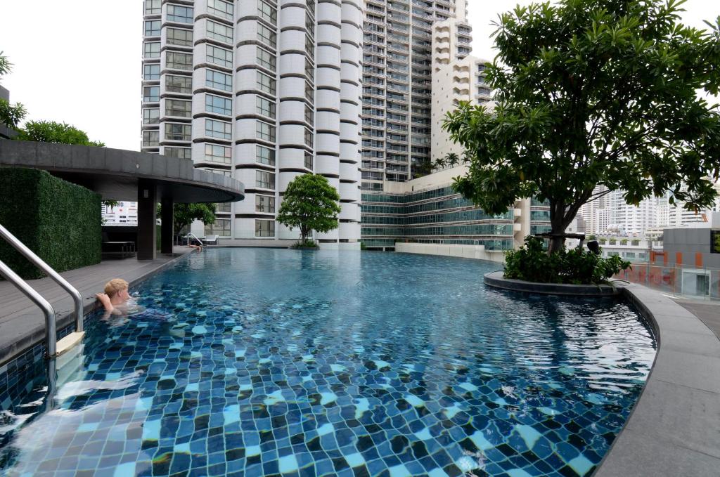 Studio Apartment Near BTS SkyTrain Free Wifi photo