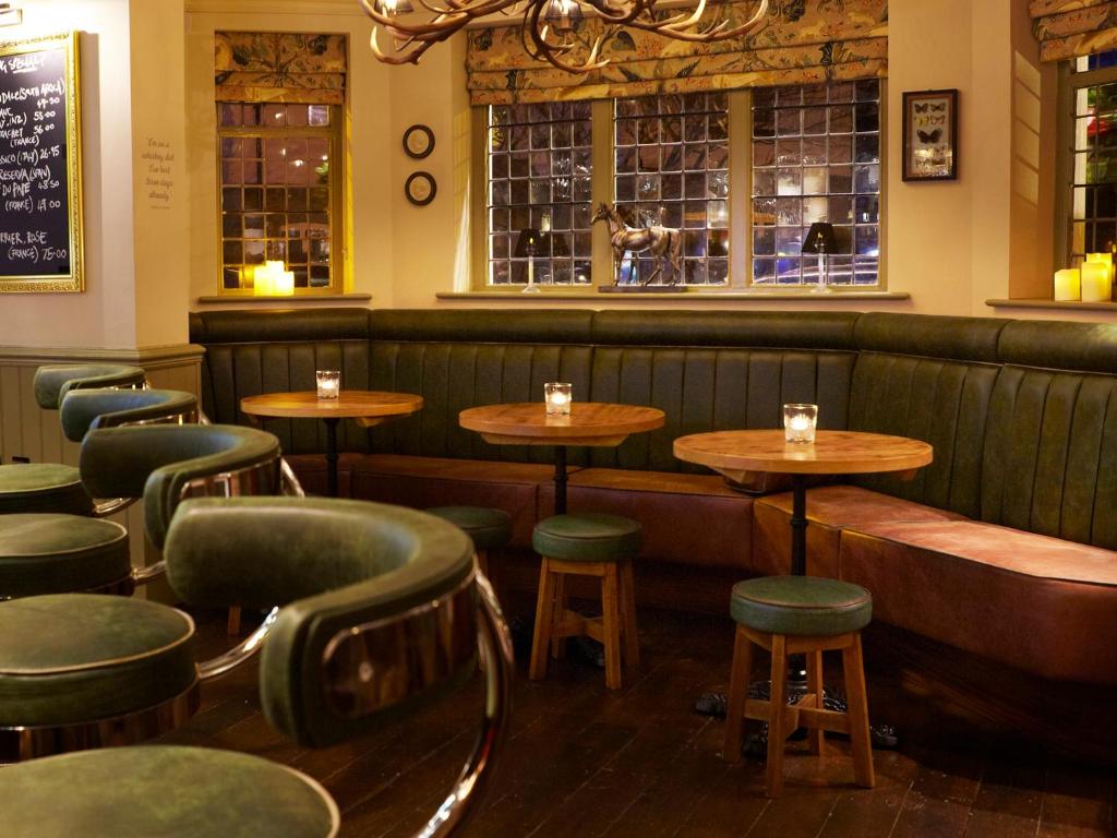 Bar/lounge