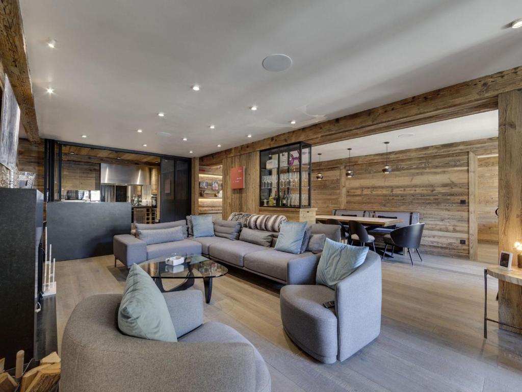 Appartement spacieux avec cheminée, parking, Val-d'Isère - FR-1-567-138 - 1
