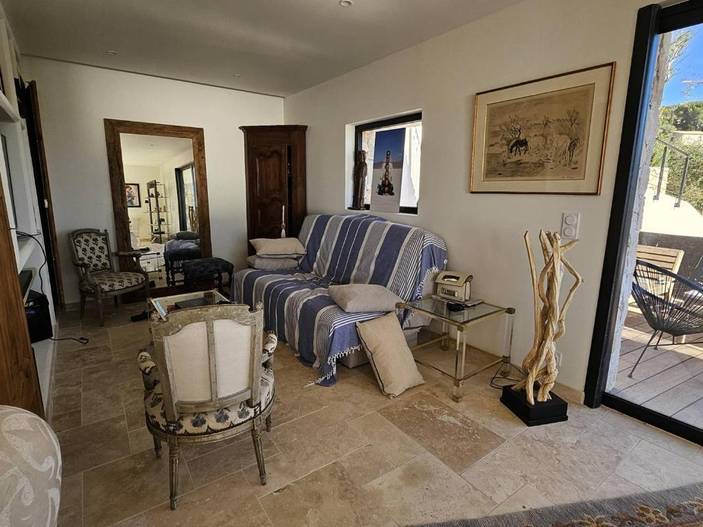 Villa de Maître 12, piscine, climatisation, animaux permis - FR-1-768-129 - 5