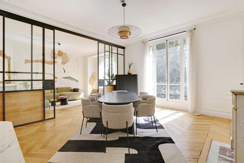 Chic & spacious 2BDR - 4P - Av Suffren TOUR EIFFEL - 5