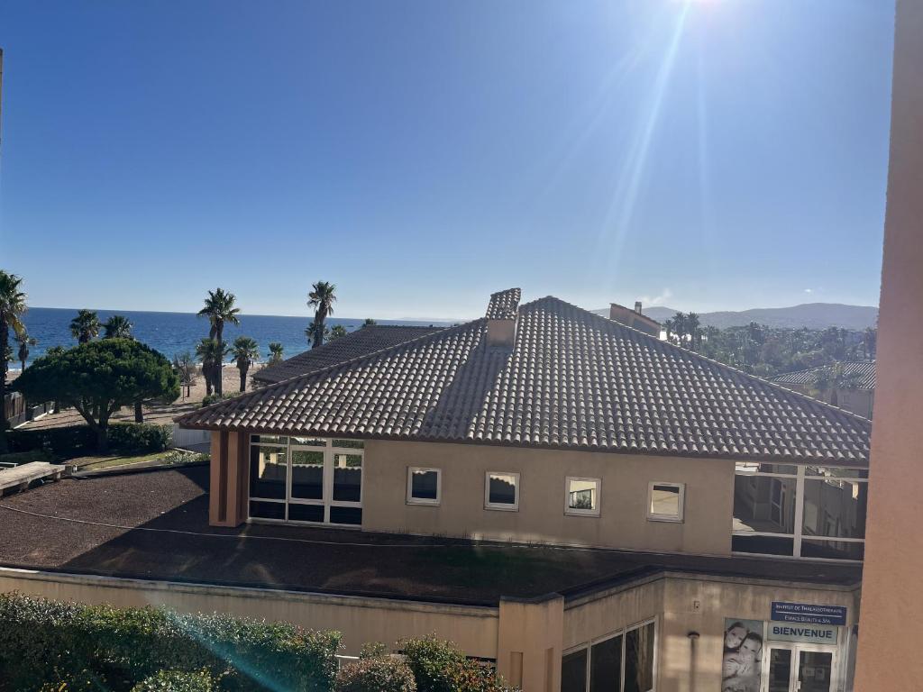 CAP HERMES 312, T2,3, 40m2 clim, parking, piscine - 3