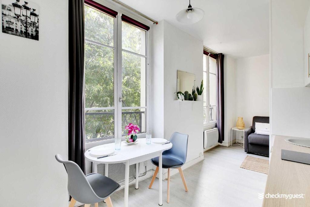 Amazing Studio in the heart of the Marais - 2