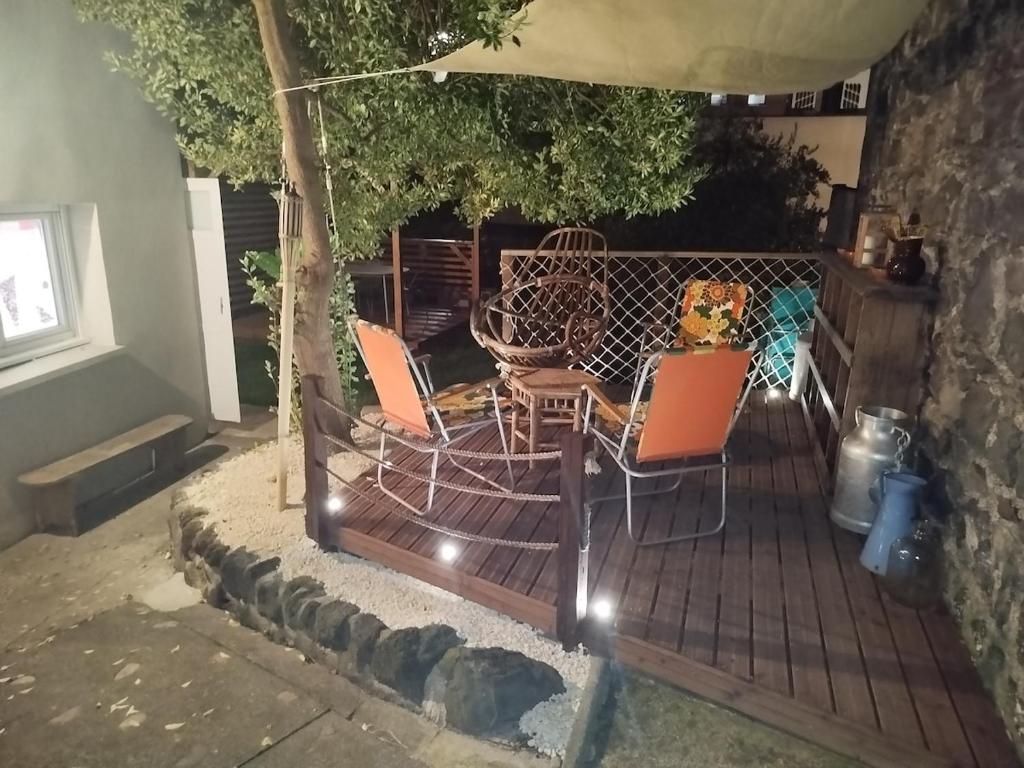 Suite rétro 80s 90s grande baignoire et jardin - 4