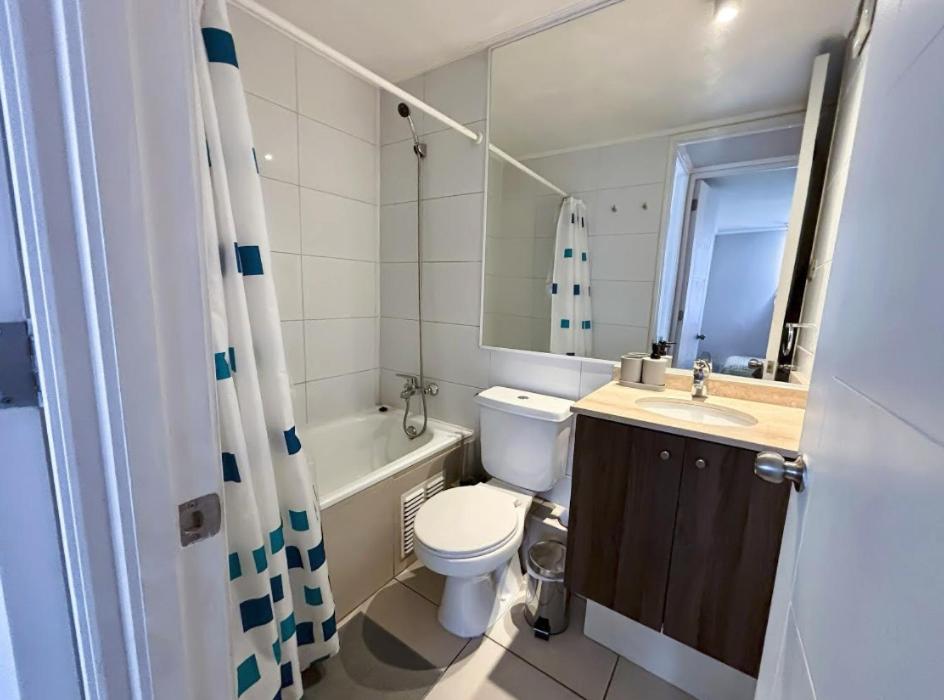 Departamento 2D1B, cercano a la teletón y a pasos de metro ecuador - 3